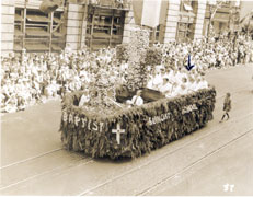 The arrow is pointing to Mrs. Dave Carlson